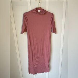 Elloh Elegant Pink Ribbed Women's Dress Size Small